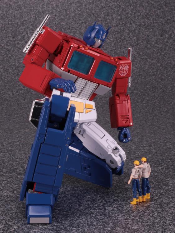 MP 44 Convoy Masterpiece Optimus Prime Version 3 First Color Photos And Accessories Revealed